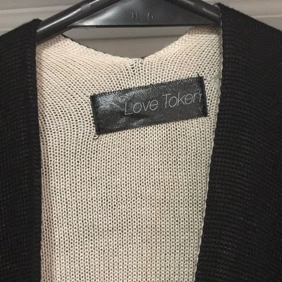 Love Token Poncho M-L - Picture 2 of 4